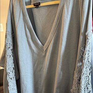 Torrid beautiful soft blue lace trimmed v neck 6 x NWOT